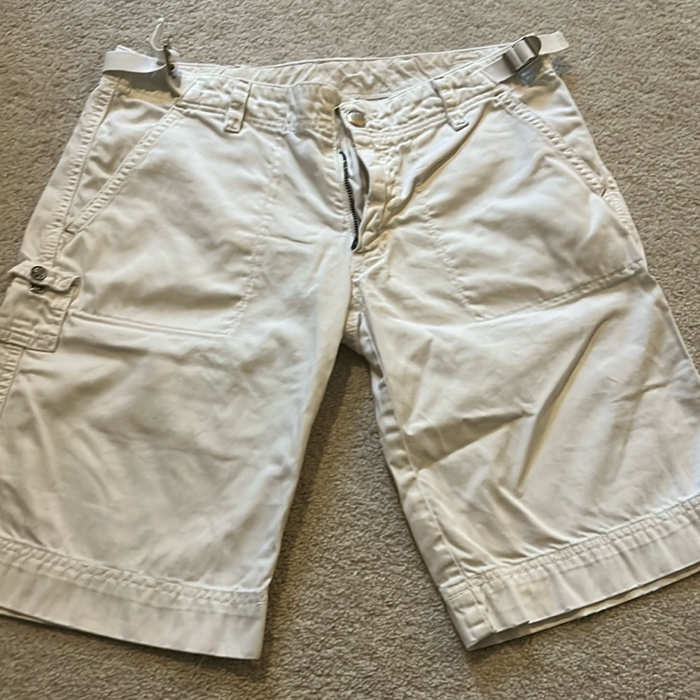 White Sanctuary cargo Bermuda shorts